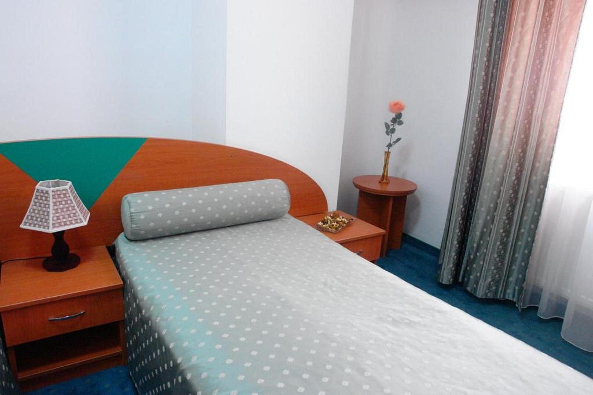 Hotel Sir Colentina Bucarest Esterno foto