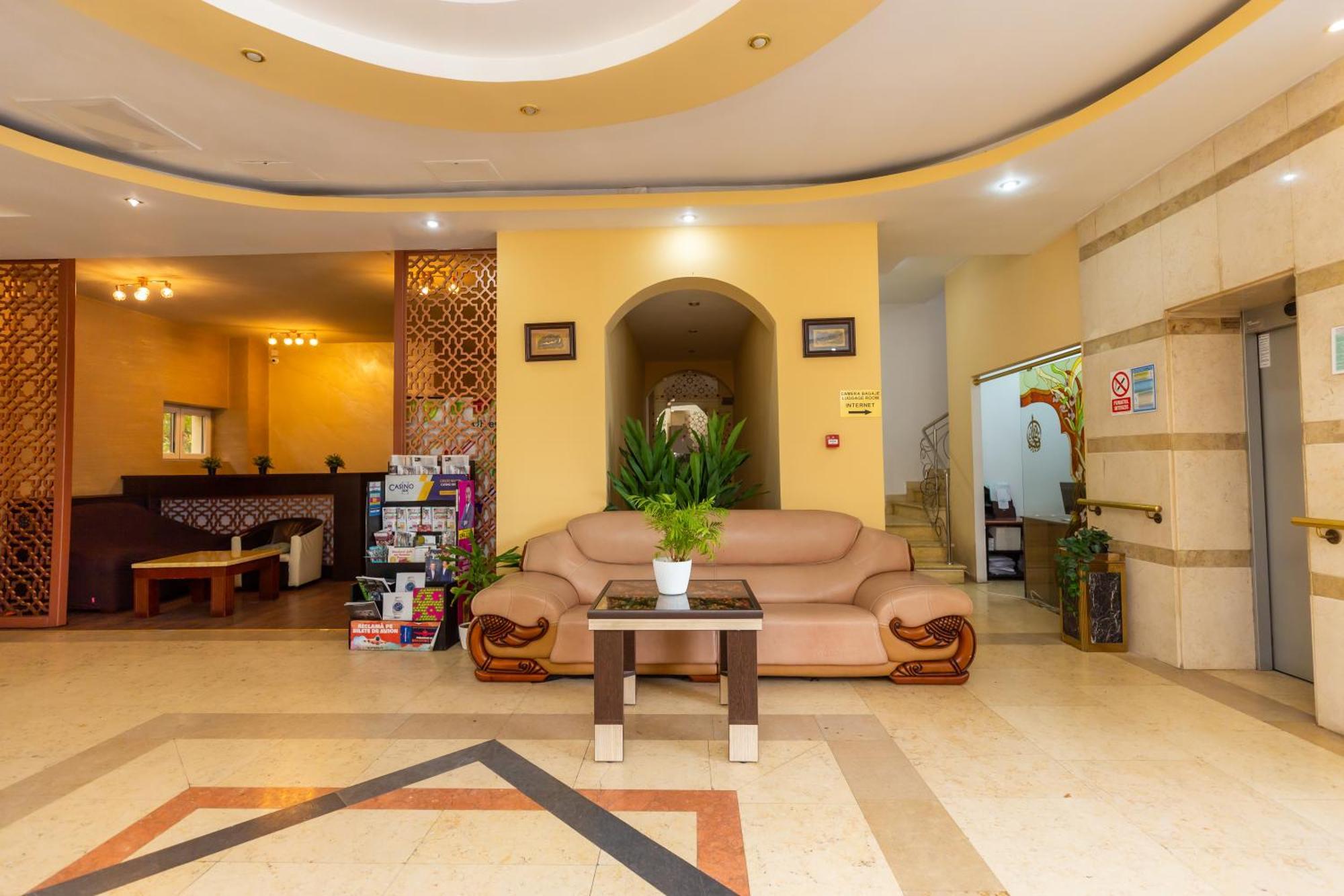 Hotel Sir Colentina Bucarest Esterno foto
