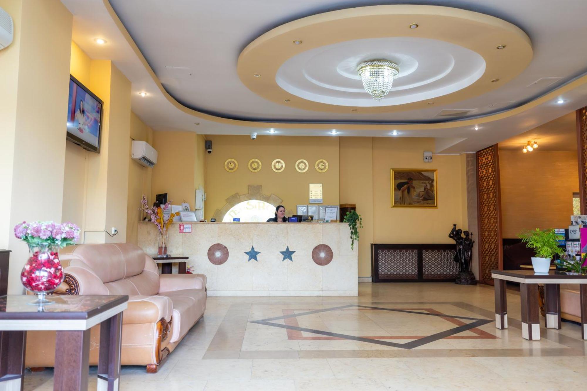 Hotel Sir Colentina Bucarest Esterno foto