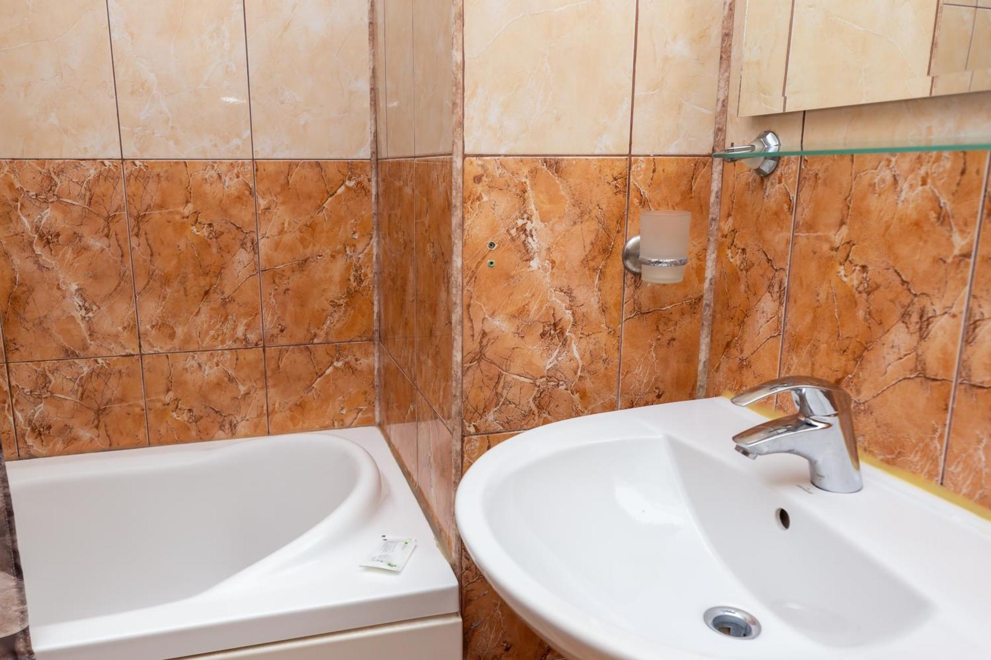 Hotel Sir Colentina Bucarest Esterno foto
